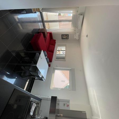 פרימוסטן Apartments Leonardo מראה חיצוני תמונה
