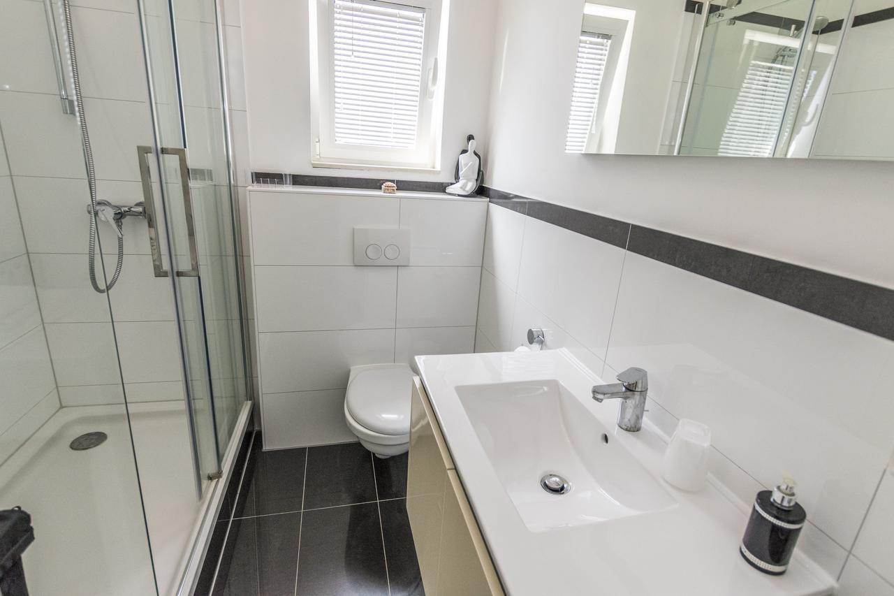 פרימוסטן Apartments Leonardo מראה חיצוני תמונה